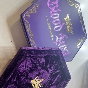 Jeffree Star Blood Lust Eyeshadow Palette - Purple and Gold